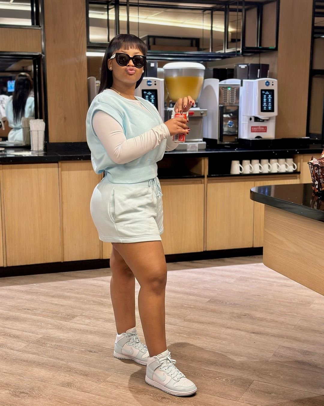 Cyan Boujee1
