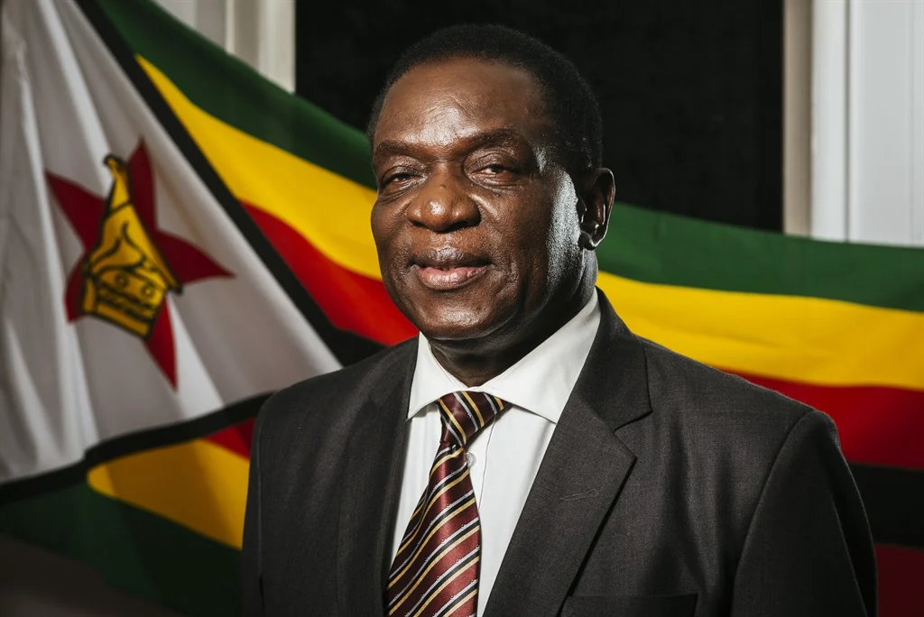 Mnangagwa Confronts VP Chiwenga, Issues Stern Warning Emmerson Mnangagwa