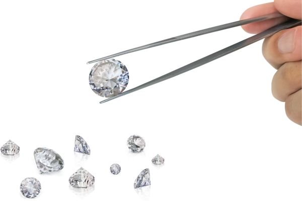 Eight suspects linked to R4 billion diamond investment scam arrested