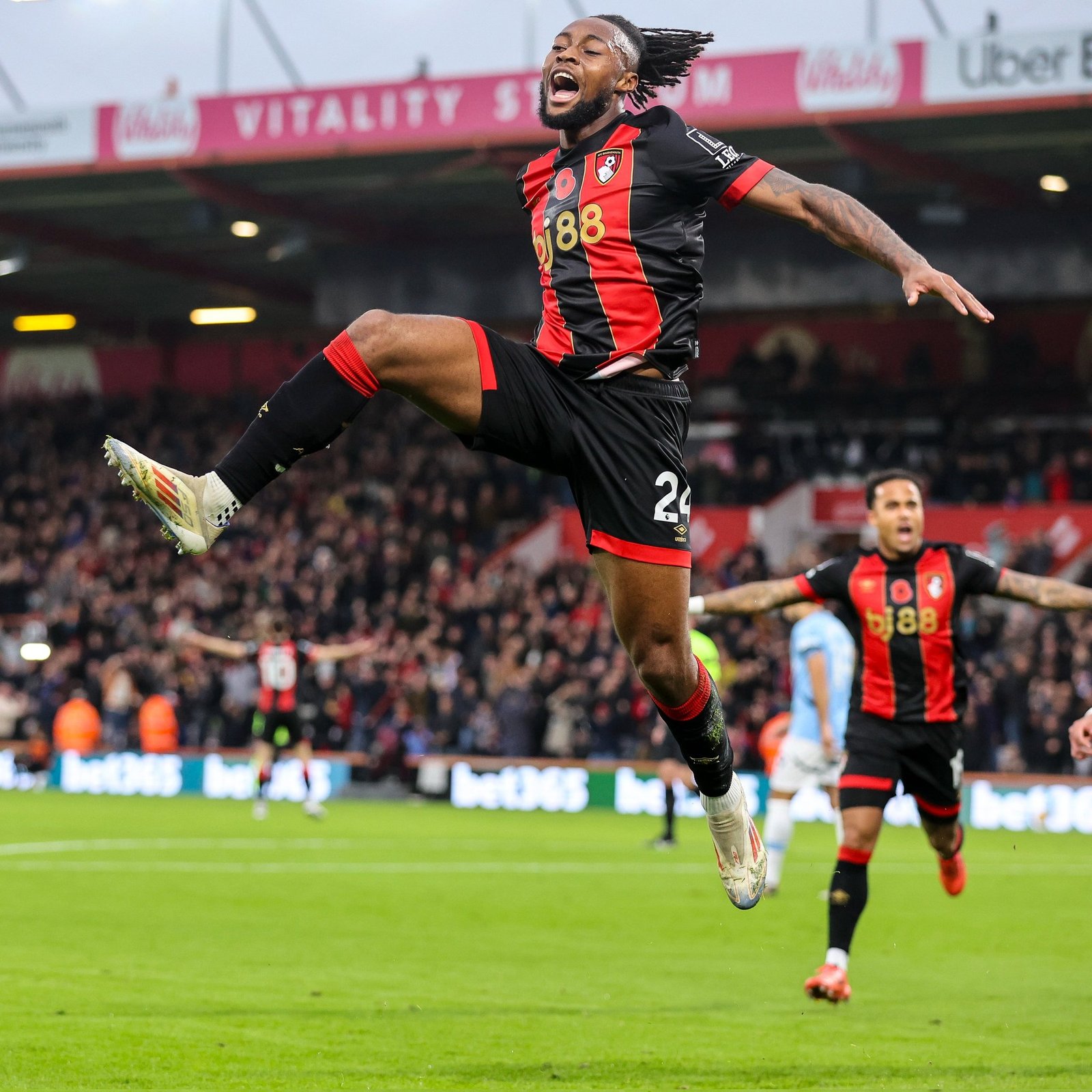 Tactical Masterclass: Bournemouth Outplays Manchester City Bournemouth 2-1 Manchester City