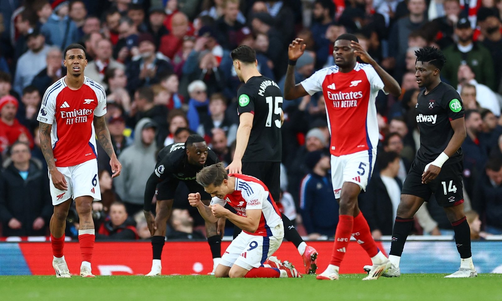 Arsenal 0 -1 West Ham United