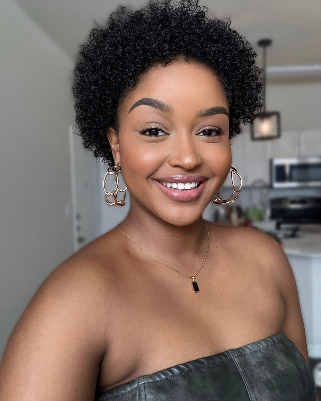 Anita Jaxson1